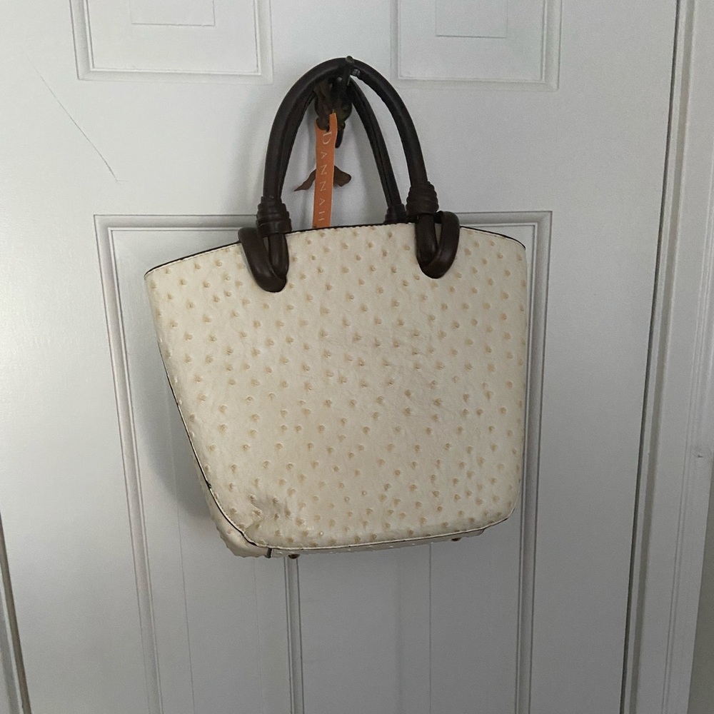 Super Cute! NWT leather/ostrich bag